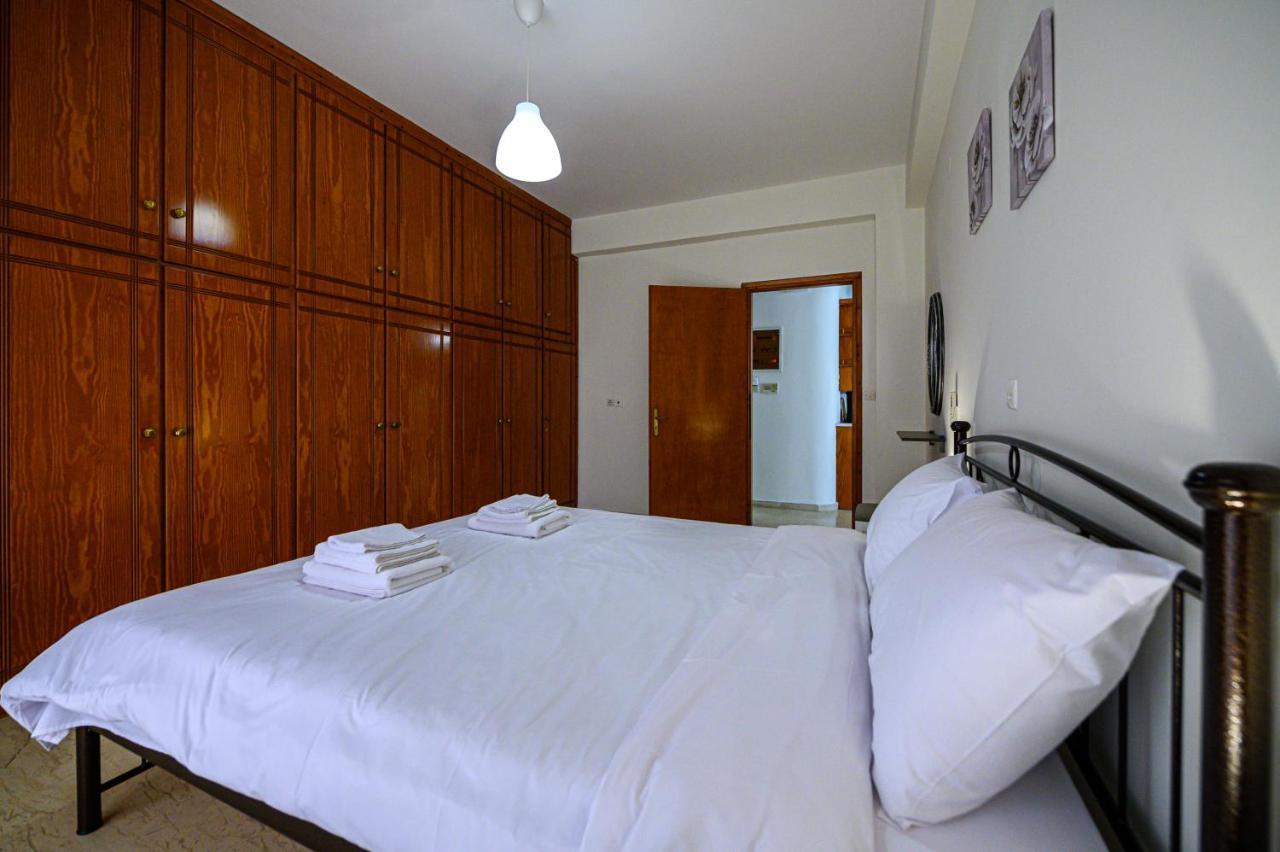Oliva Apartment Каламата Экстерьер фото