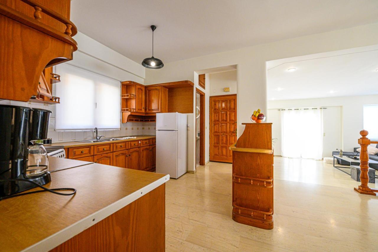 Oliva Apartment Каламата Экстерьер фото